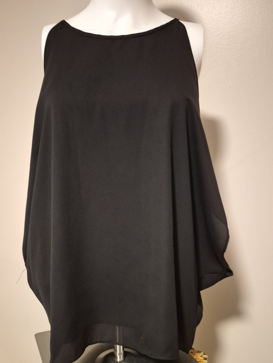 Adrienne Vittadini Tops - Adrienne Vittadini Black Sleeveless Draped Blouse